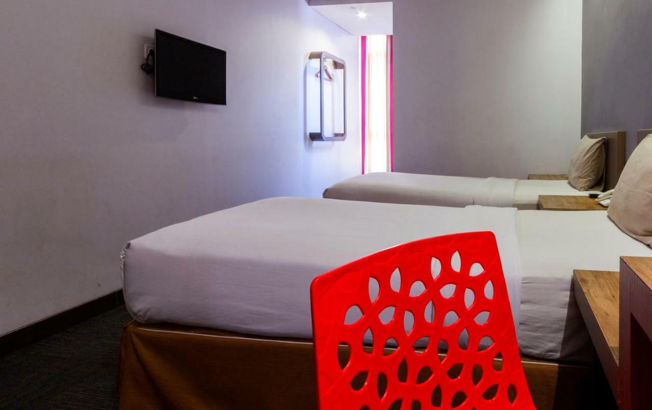 Plan B Hotel Padang  Dış mekan fotoğraf